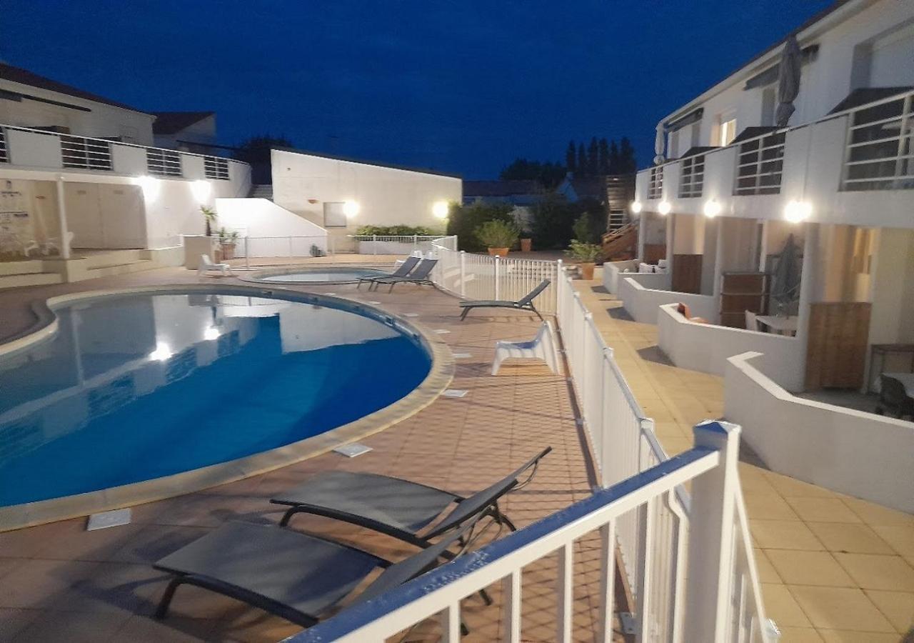 LOGEMENT T2 PMR piscine Privée 400m de la Plage Saint-Jean-de-Monts Extérieur photo